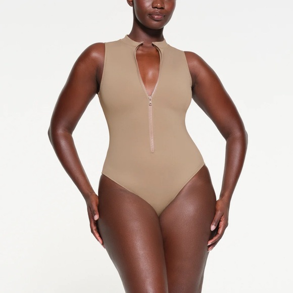 SKIMS Signature Swim Zip Front Sleeveless One Piece Swimsuit Desert NWT - Picture 2 of 10